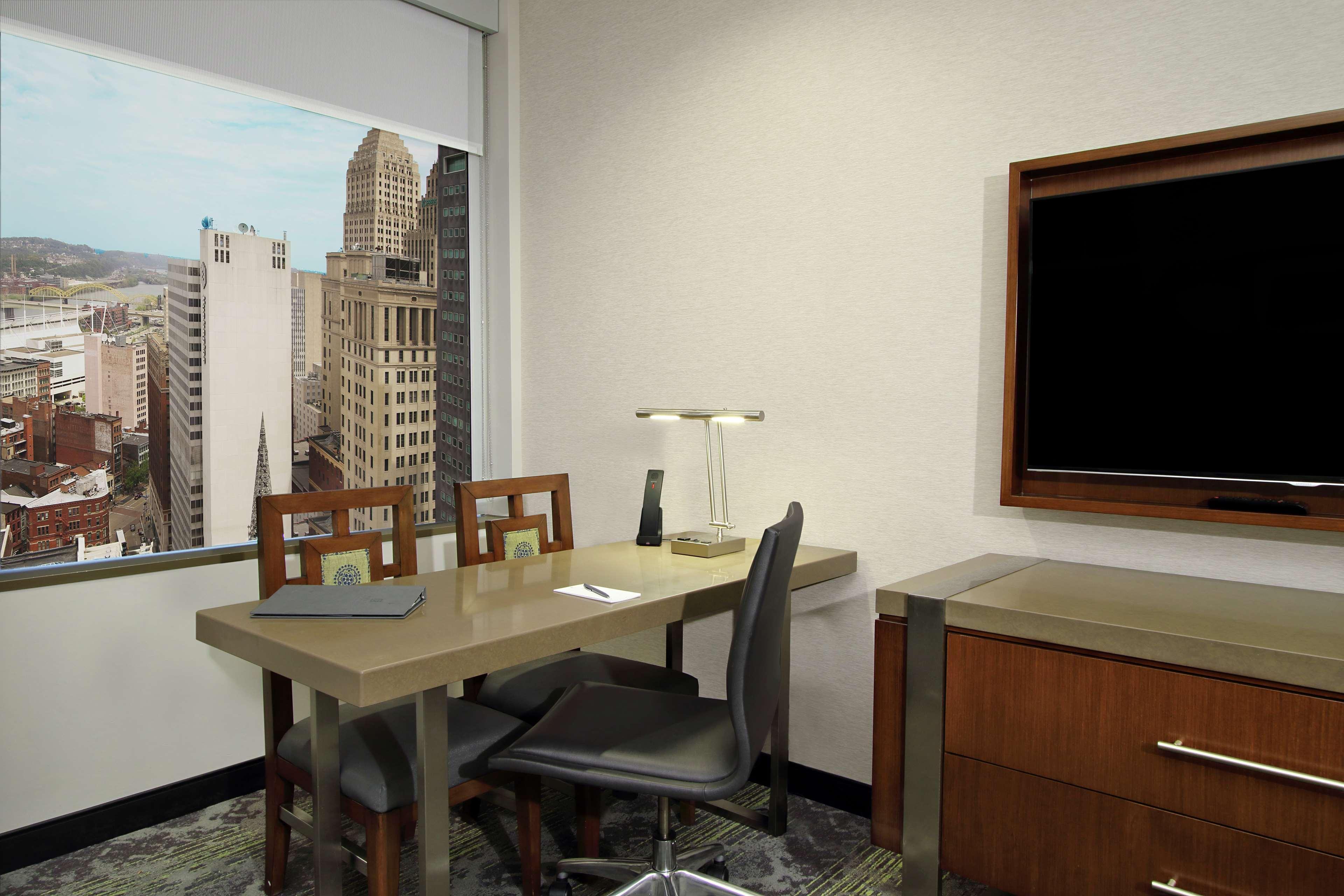 Embassy Suites Pittsburgh-Downtown Eksteriør bilde