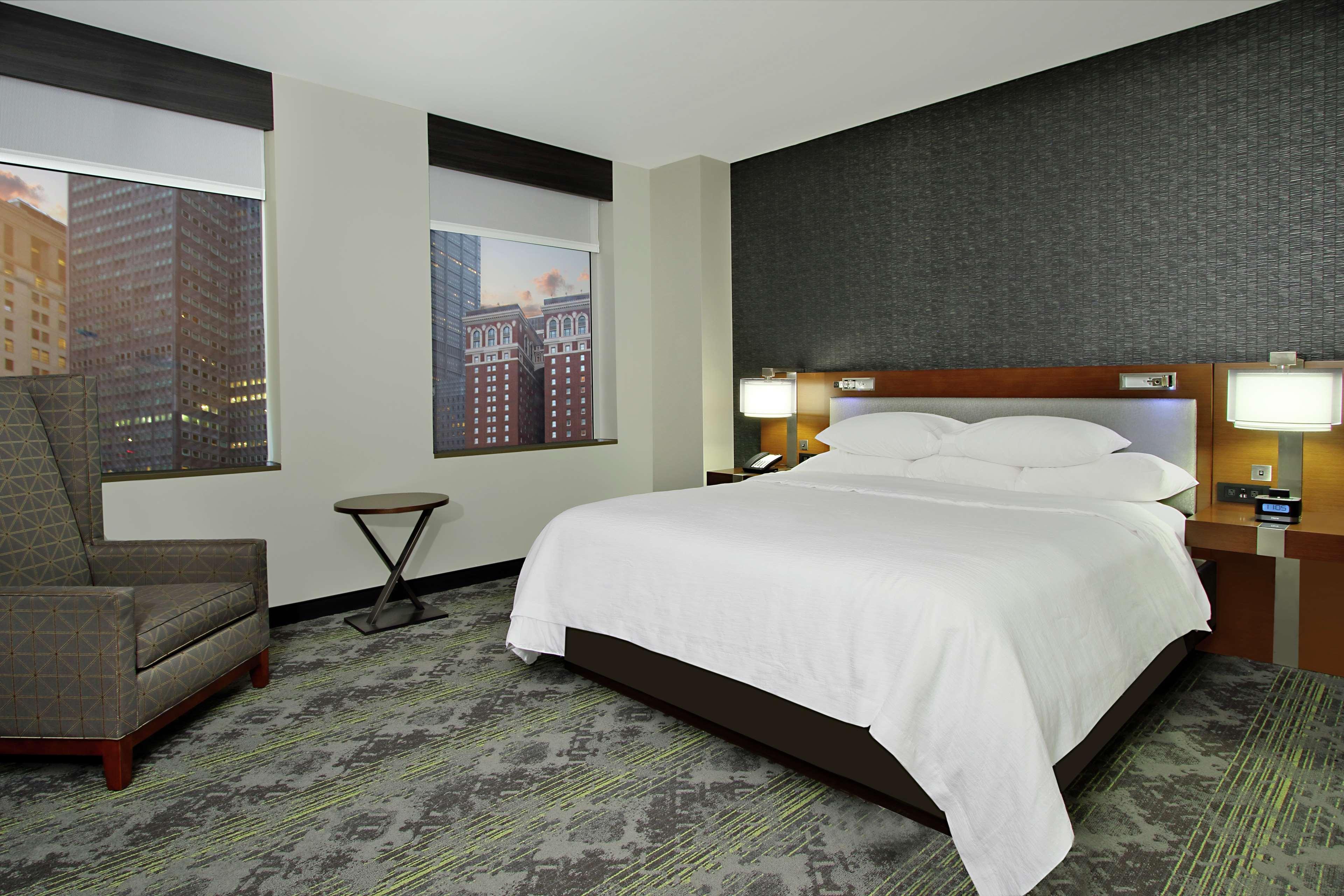 Embassy Suites Pittsburgh-Downtown Eksteriør bilde