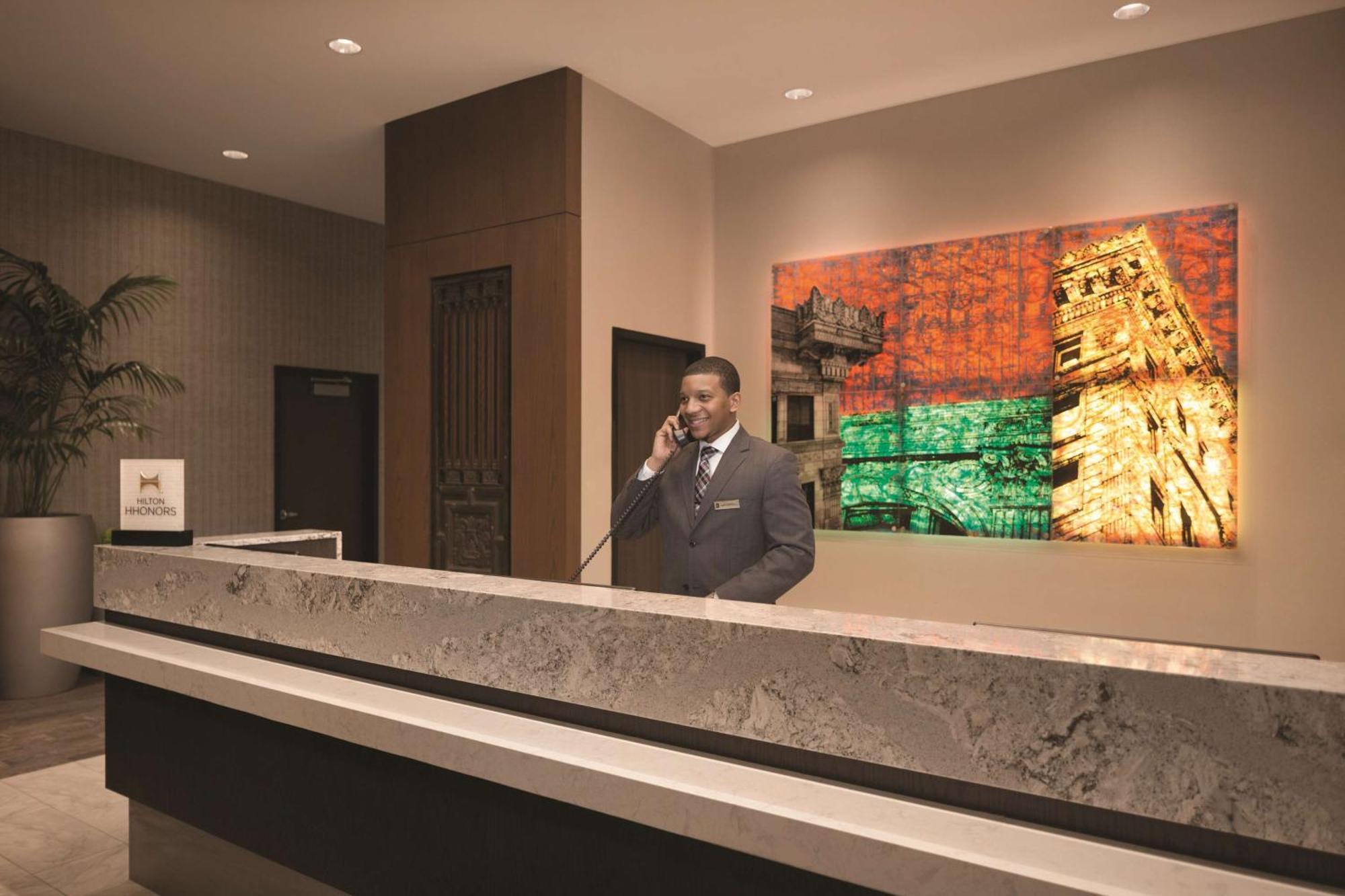 Embassy Suites Pittsburgh-Downtown Eksteriør bilde
