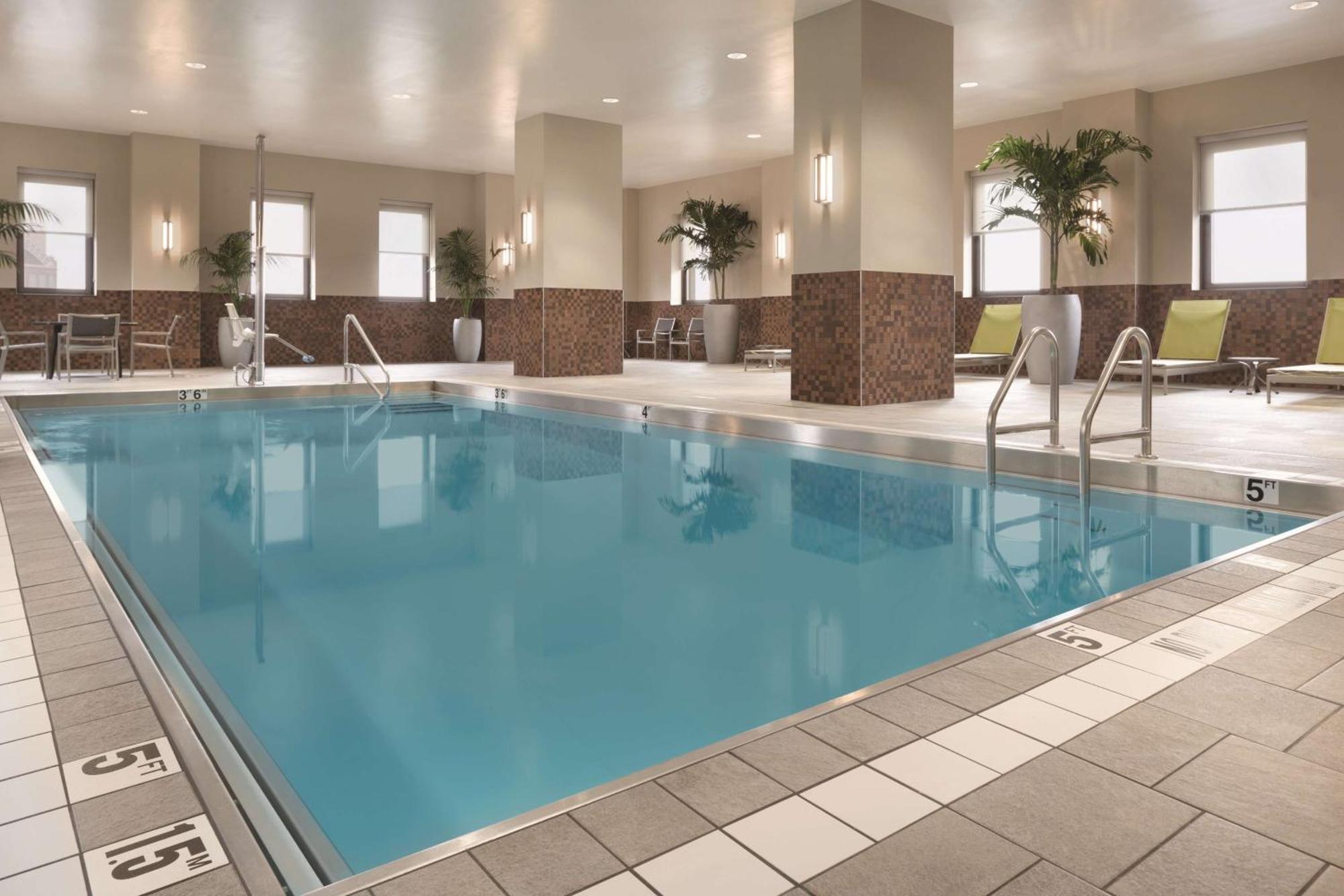 Embassy Suites Pittsburgh-Downtown Eksteriør bilde